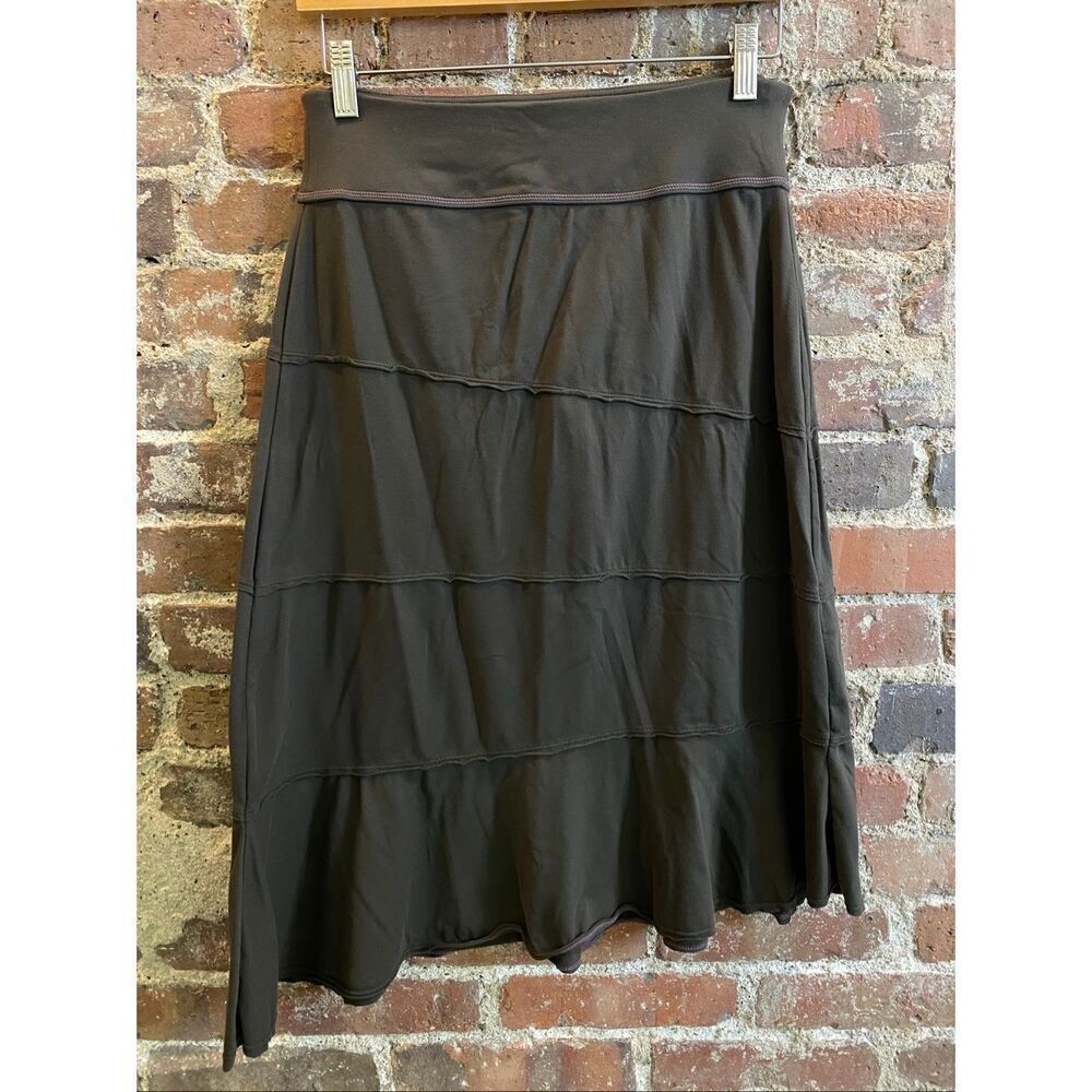 ATHLETA • Brown Stretchy Knee-length Skirt Hidden Zipper Pocket • Ladie’s Size S